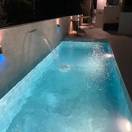 Appartement Rina- Heated Salt Water Pool *