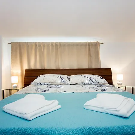 Appartement Rina- Heated Salt Water Pool