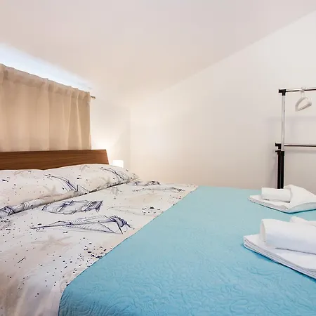 Rina- Heated Salt Water Pool * Kaštela