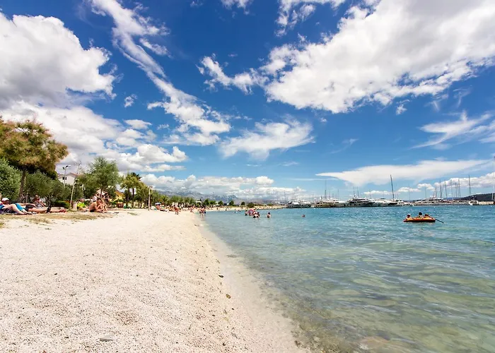 Appartement Rina- Heated Salt Water Pool Kaštela