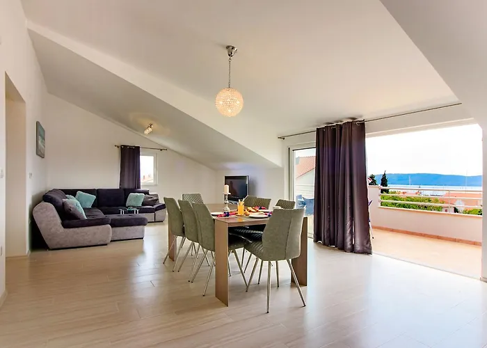 Appartement Rina- Heated Salt Water Pool